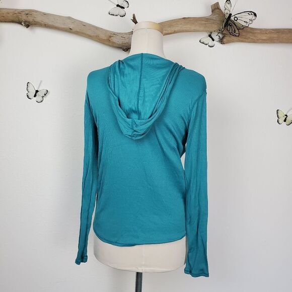 Lucy turquoise fitted thin hoodie - Picture 4 of 7